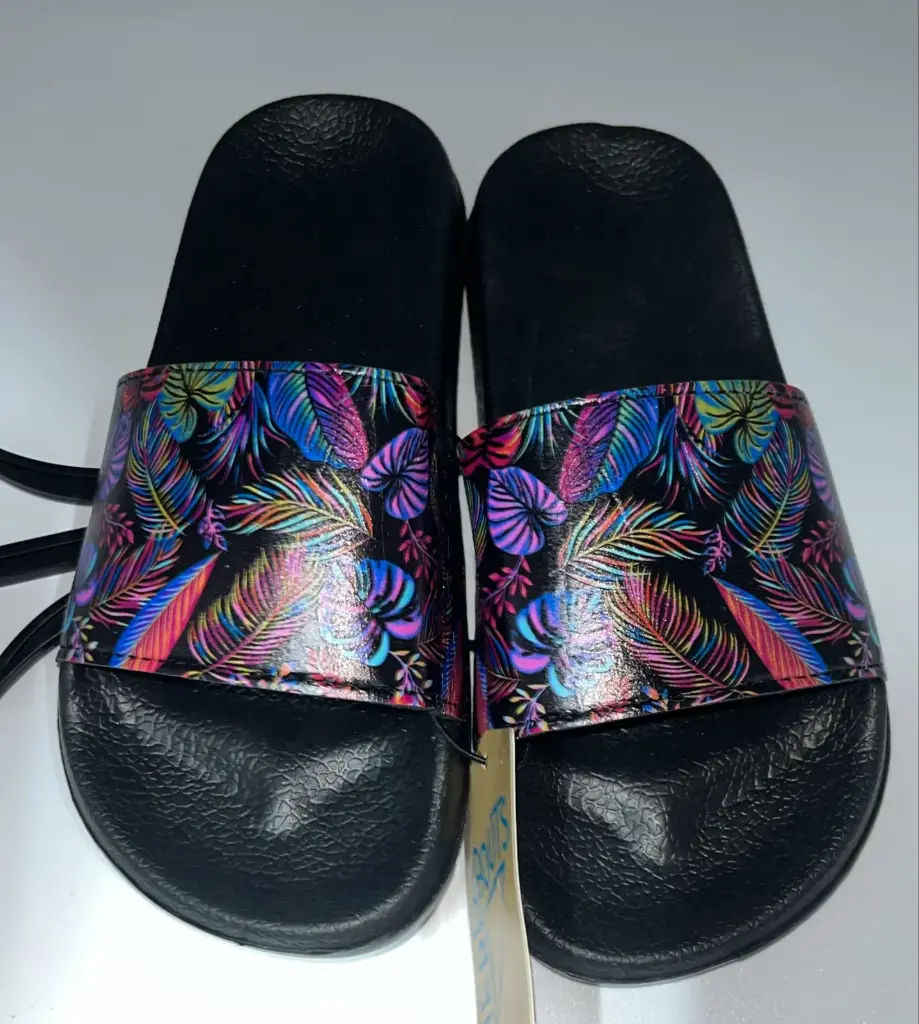 Sandalias Thereabouts Para Niñas - Negro Multi Hojas 13-1 | TRG189357339
